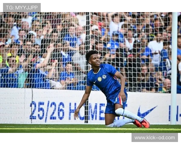 切尔西防线磨合仍不稳定，球队整体表现面临阶段性考验