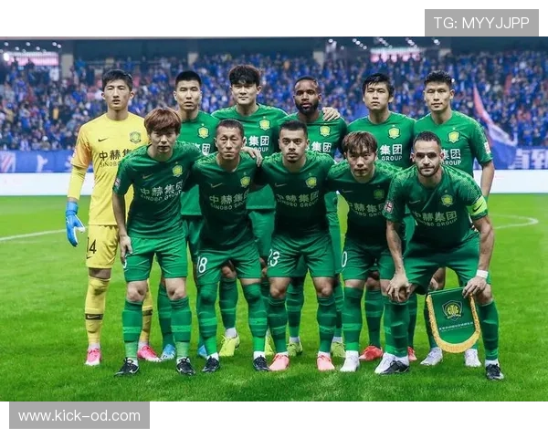 上海申花近期竞技状态回勇,斯卢茨基战术调整初见成效 上海申花近期竞技状态回勇,斯卢茨基战术调整初见成效